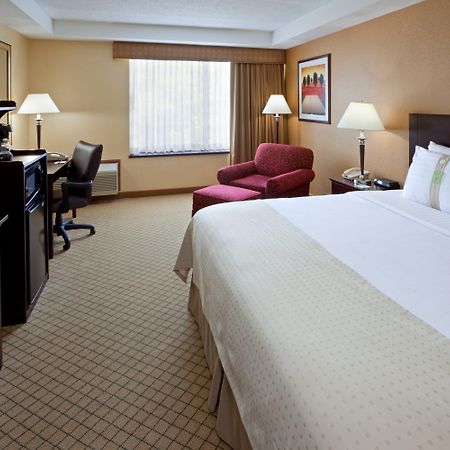Armoni Inn & Suites オレンジバーグ 部屋 写真