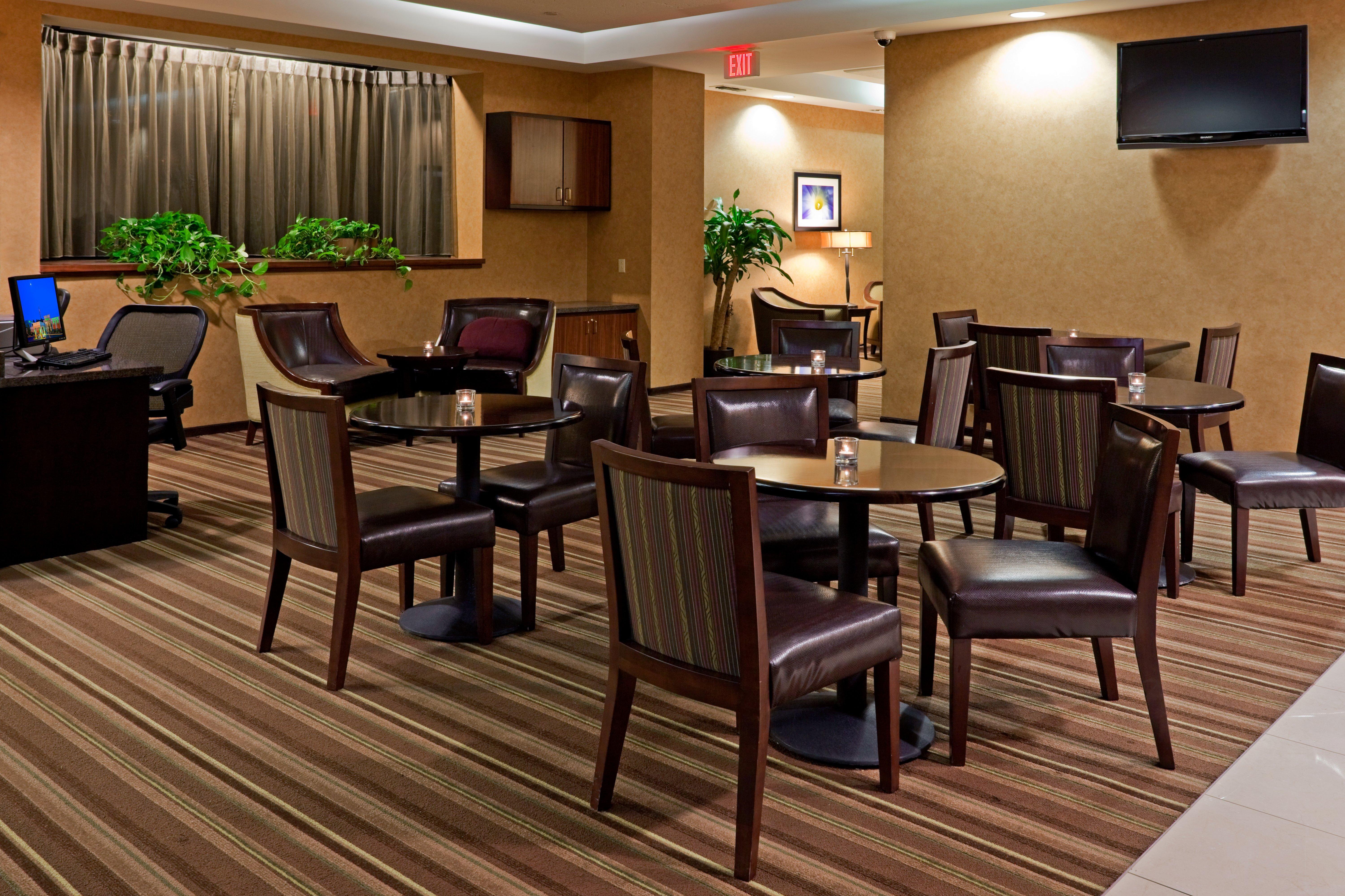 Armoni Inn & Suites オレンジバーグ エクステリア 写真