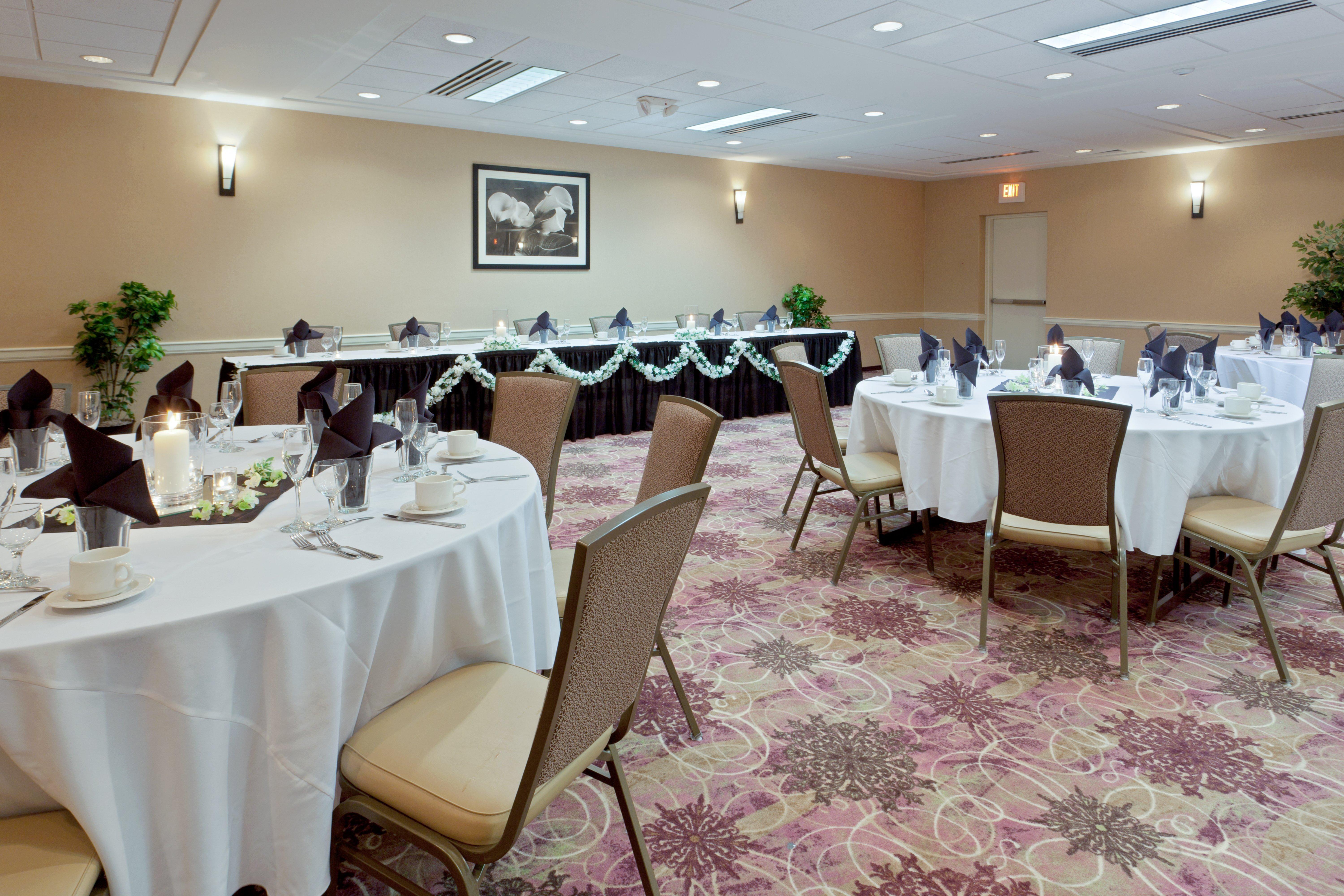 Armoni Inn & Suites オレンジバーグ エクステリア 写真
