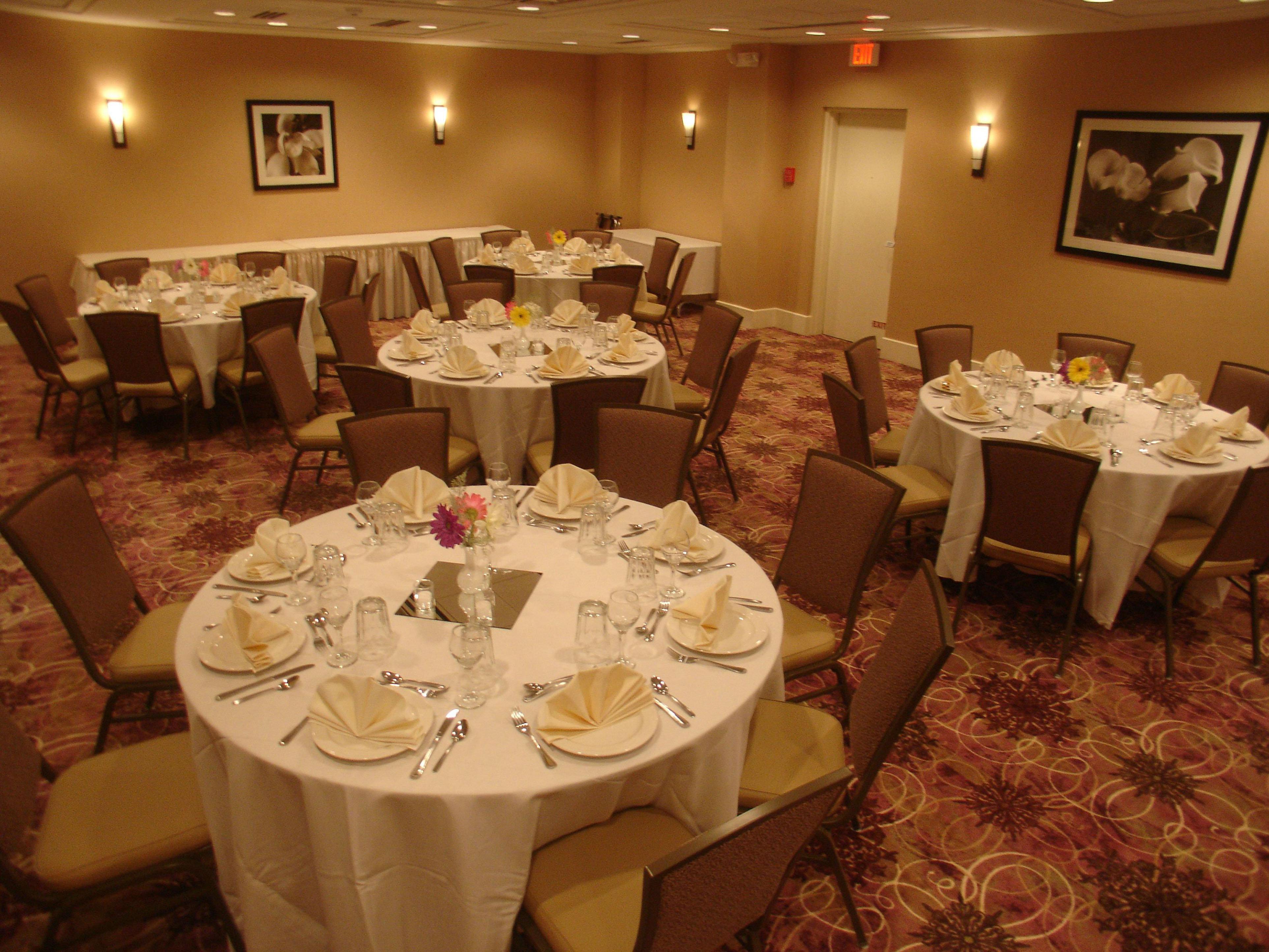 Armoni Inn & Suites オレンジバーグ レストラン 写真